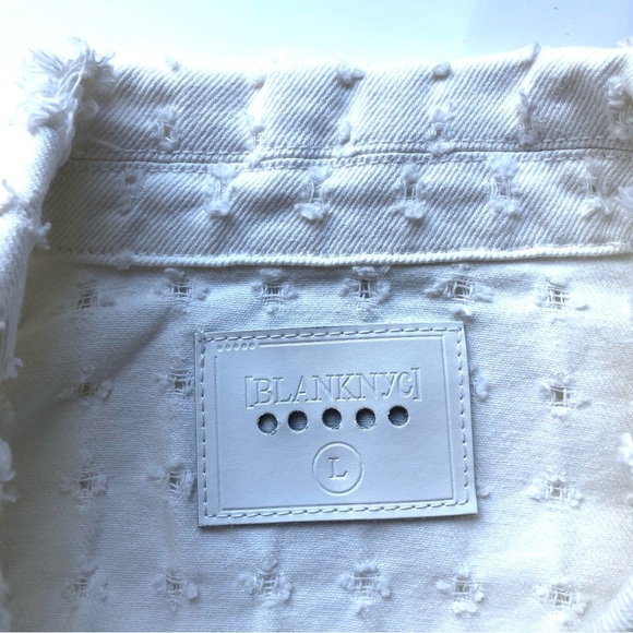 Blank NYC Eyes On You white jean Jacket denim trucker style distressed - Picture 8 of 15